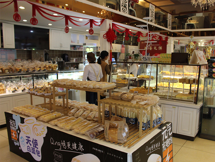 Pastry and Bakery Display Cases Purchase Guide