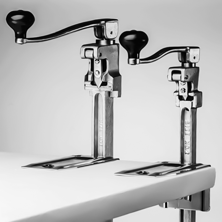 stainless steel handy manual can opener