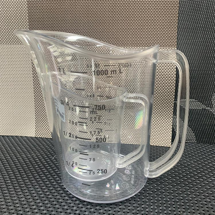 Plastic Graduated Measuring Cup