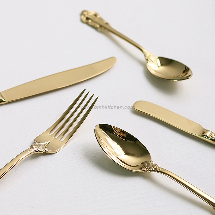 Conjunto de talheres de estilo do palácio