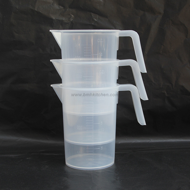 Plastic Graduated Measuring Cup