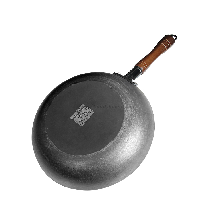 Wooden Handle Iron Pan