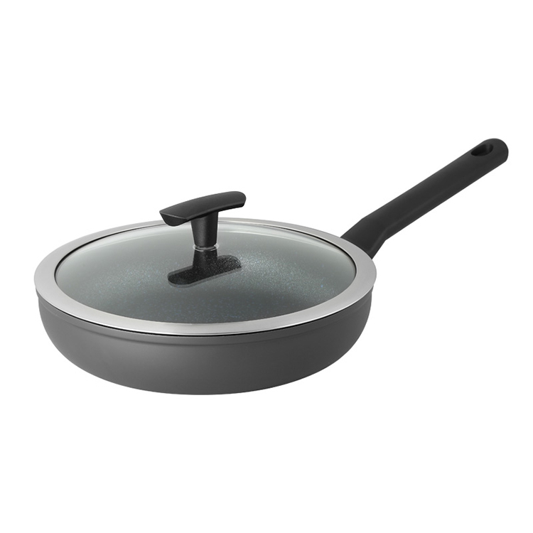 Saute Pan with Lid Red