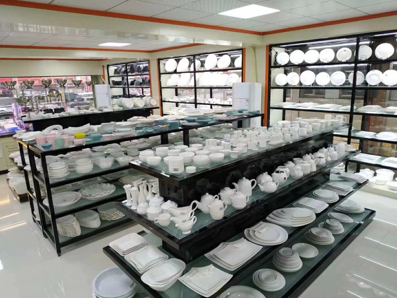 TABLEWARE